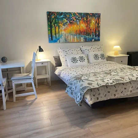 Apartment Marti Metro Brodno *